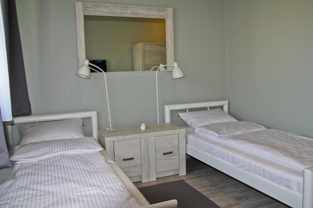 Motel Lunar Oświęcim Esterno foto